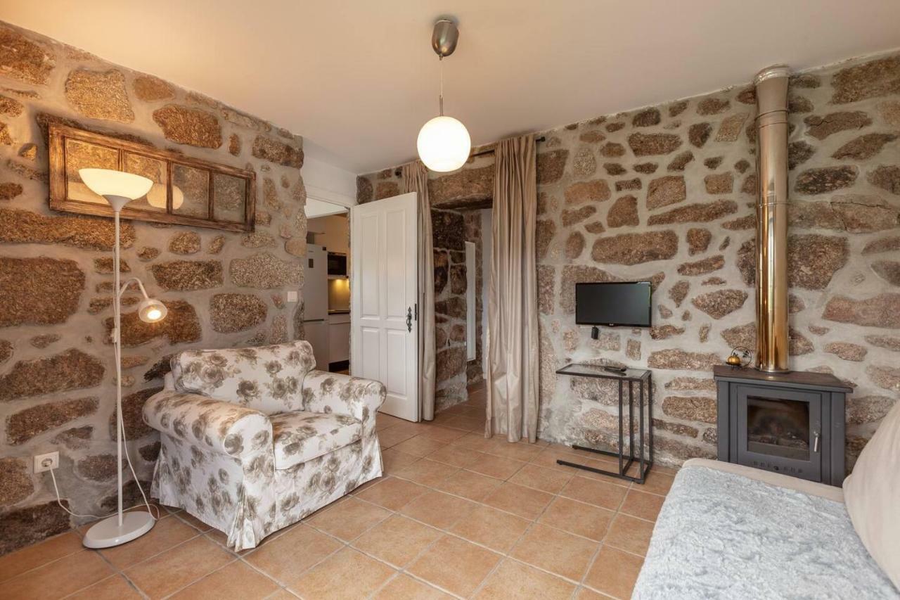 Eido Do Carvalhoso - Casa De Campo Em Arcos De Valdevez Exterior photo